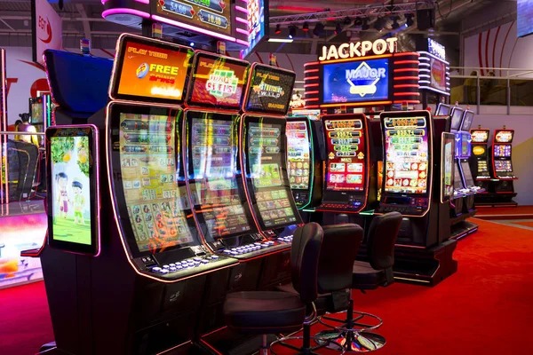 bdgacor live dealer baccarat studio with real croupier dealing cards